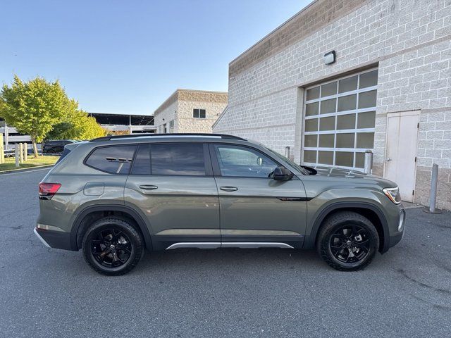 2025 Volkswagen Atlas 2.0T Peak Edition