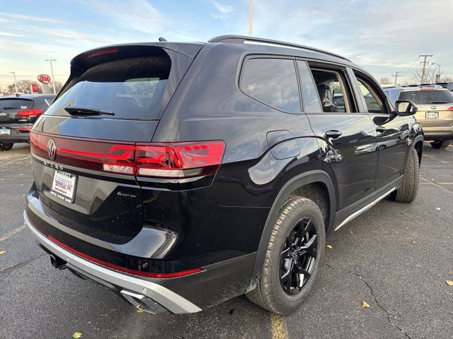 2025 Volkswagen Atlas 2.0T Peak Edition