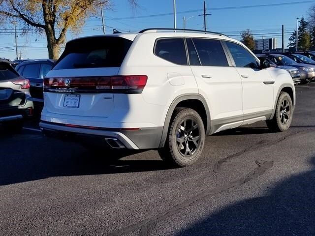 2025 Volkswagen Atlas 2.0T Peak Edition