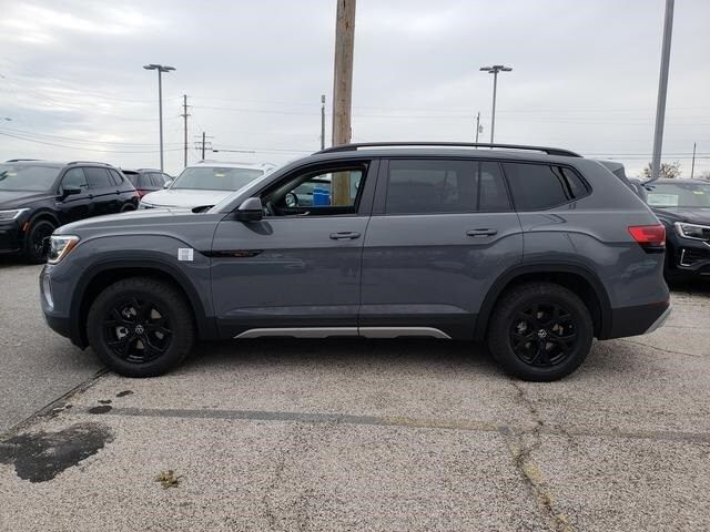 2025 Volkswagen Atlas 2.0T Peak Edition