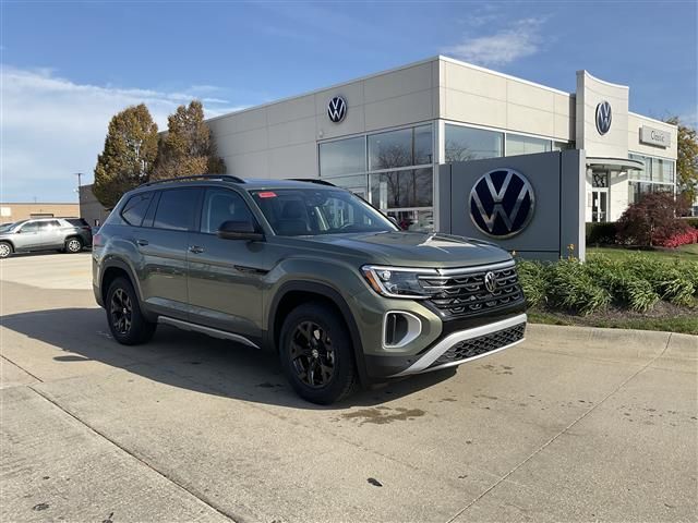 2025 Volkswagen Atlas 2.0T Peak Edition