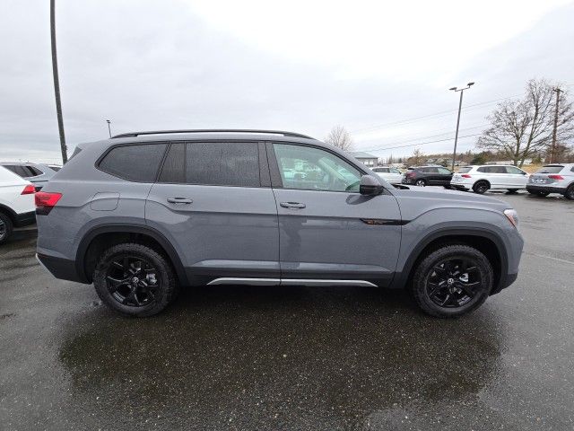 2025 Volkswagen Atlas 2.0T Peak Edition