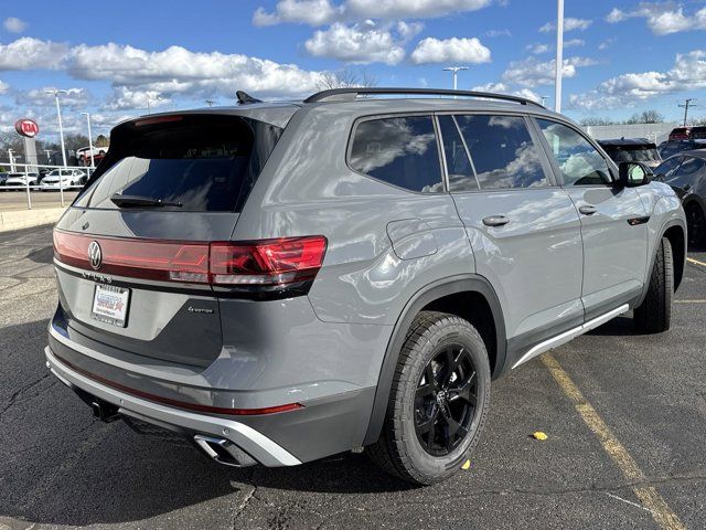 2025 Volkswagen Atlas 2.0T Peak Edition