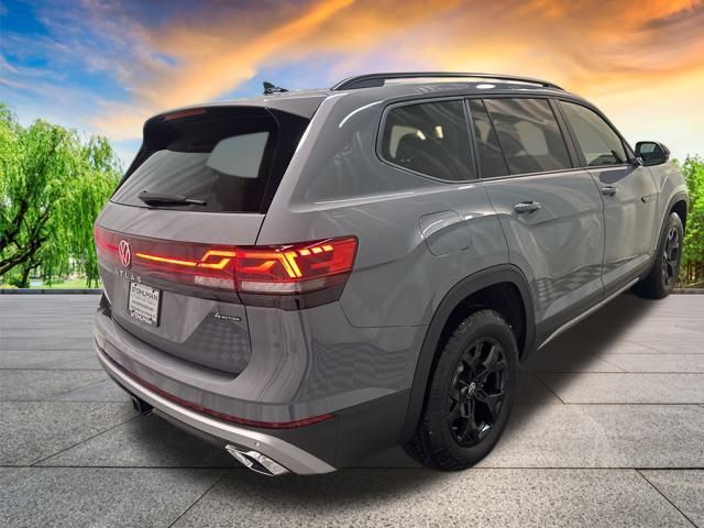 2025 Volkswagen Atlas 2.0T Peak Edition