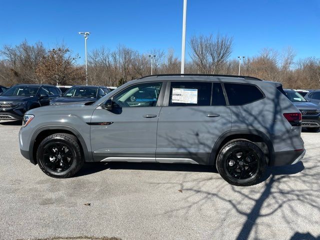 2025 Volkswagen Atlas 2.0T Peak Edition