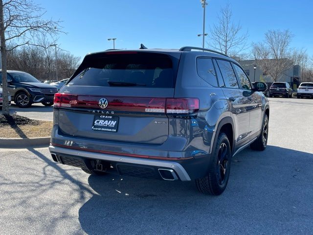 2025 Volkswagen Atlas 2.0T Peak Edition