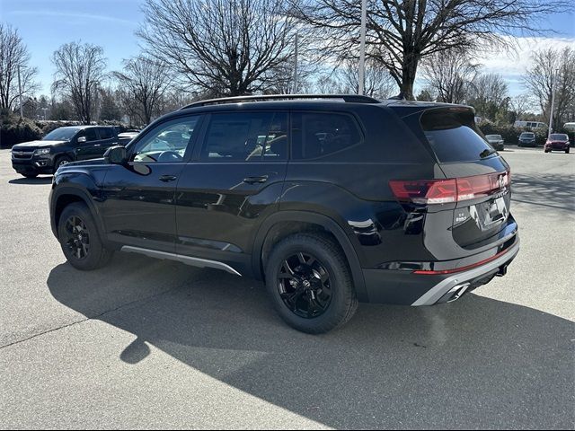 2025 Volkswagen Atlas 2.0T Peak Edition