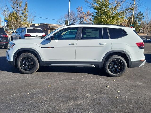 2025 Volkswagen Atlas 2.0T Peak Edition SE w/Technology