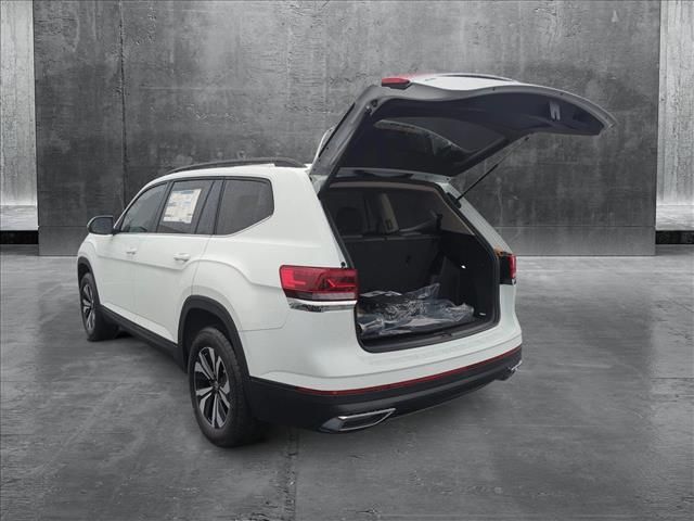 2025 Volkswagen Atlas 2.0T SE