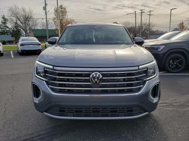 2025 Volkswagen Atlas 2.0T SE