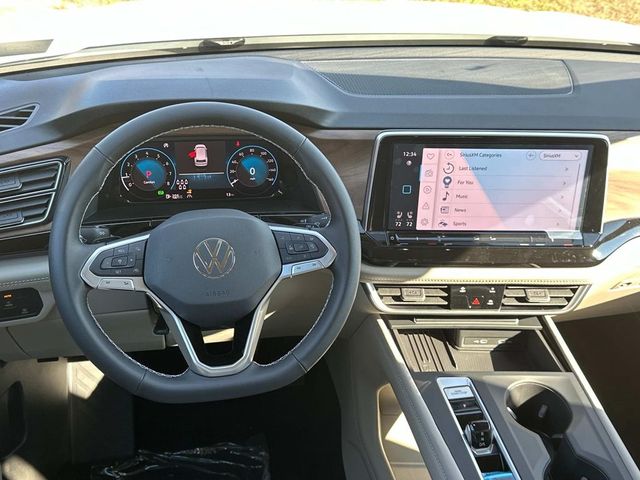 2025 Volkswagen Atlas 2.0T SE