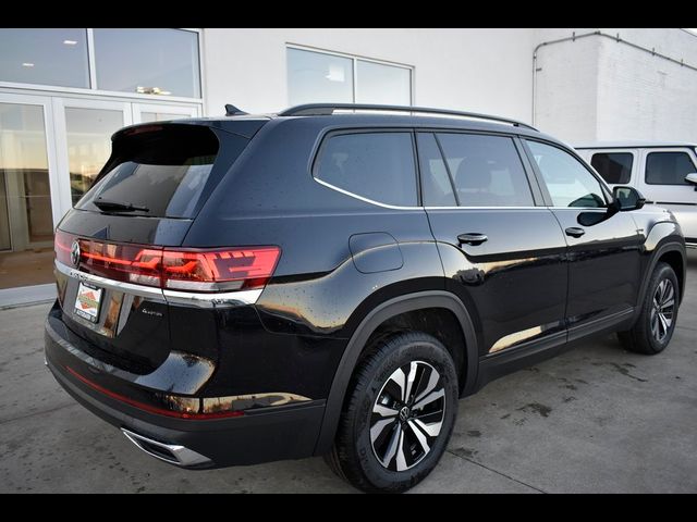 2025 Volkswagen Atlas 2.0T SE