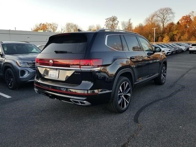 2025 Volkswagen Atlas 2.0T SEL Premium R-Line