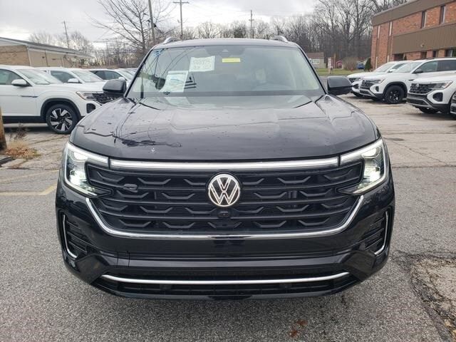 2025 Volkswagen Atlas 2.0T SEL Premium R-Line