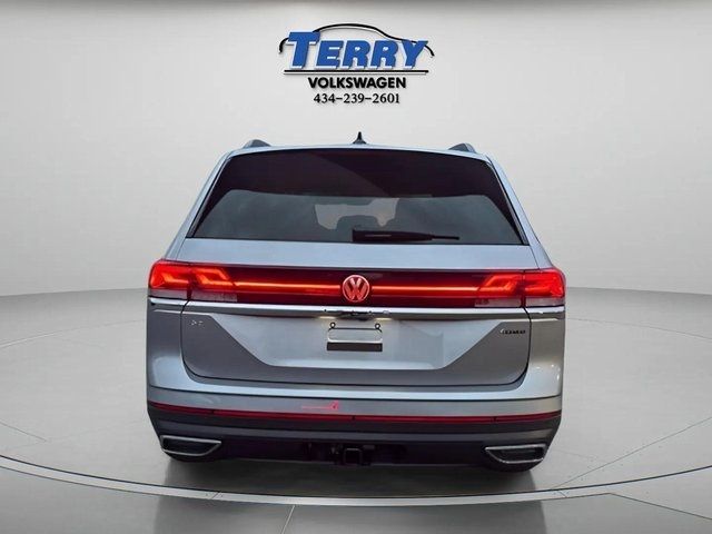 2025 Volkswagen Atlas 2.0T SE Technology