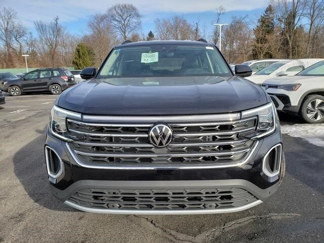 2025 Volkswagen Atlas 2.0T SE Technology