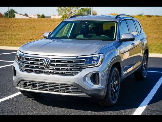 2025 Volkswagen Atlas 2.0T SE Technology