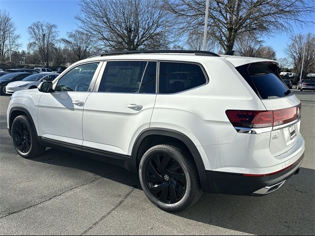 2025 Volkswagen Atlas 2.0T SE Technology