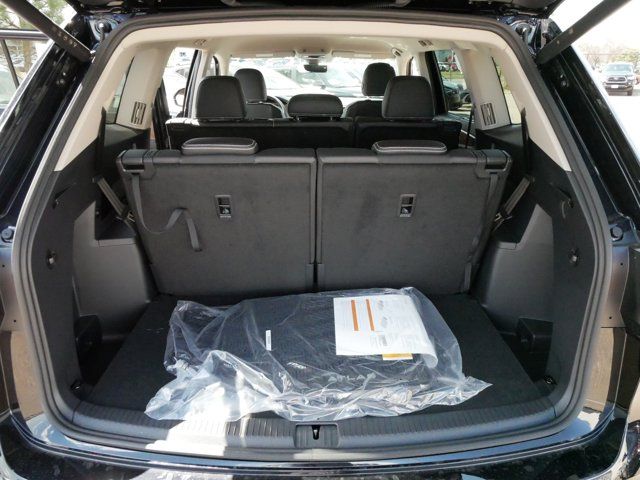 2025 Volkswagen Atlas 2.0T SE Technology