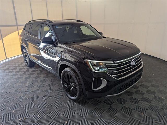 2025 Volkswagen Atlas 2.0T SE Technology