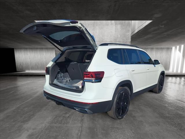 2025 Volkswagen Atlas 2.0T SE Technology