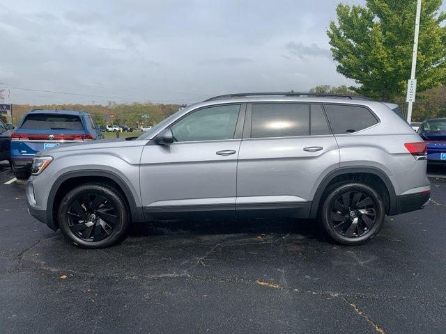 2025 Volkswagen Atlas 2.0T SE Technology