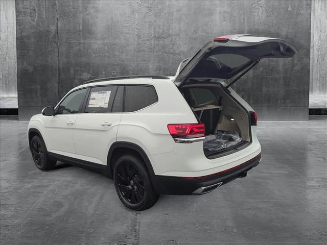 2025 Volkswagen Atlas 2.0T SE Technology