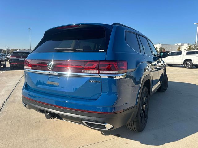 2025 Volkswagen Atlas 2.0T SE Technology