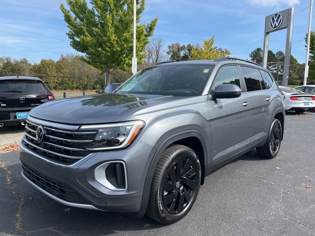 2025 Volkswagen Atlas 2.0T SE Technology