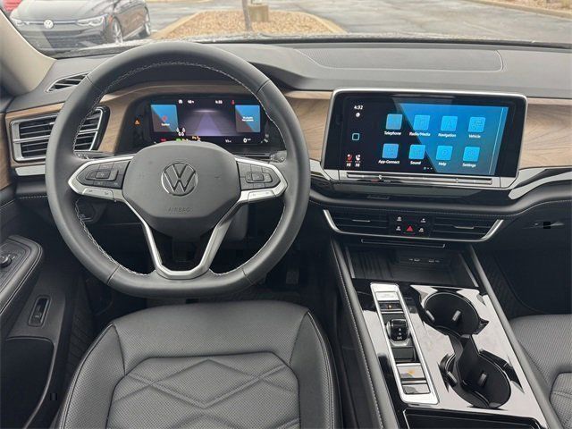 2025 Volkswagen Atlas 2.0T SE Technology