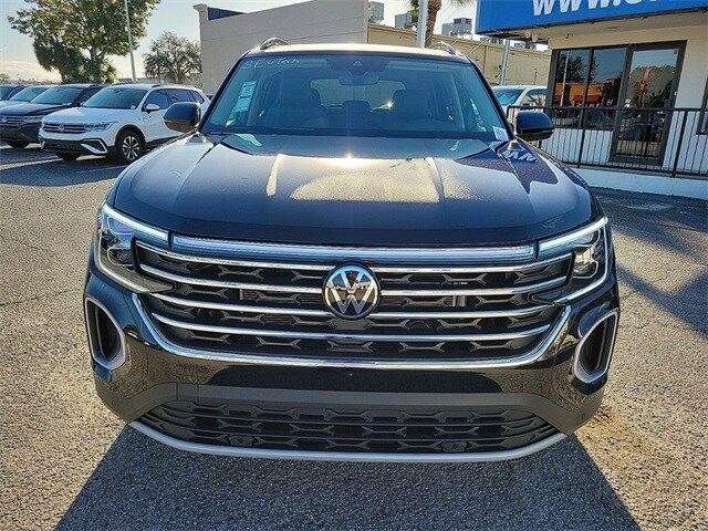 2025 Volkswagen Atlas 2.0T SE Technology