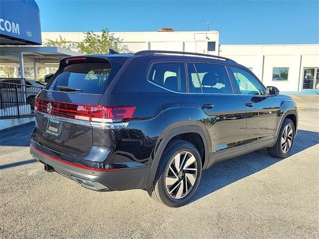 2025 Volkswagen Atlas 2.0T SE Technology