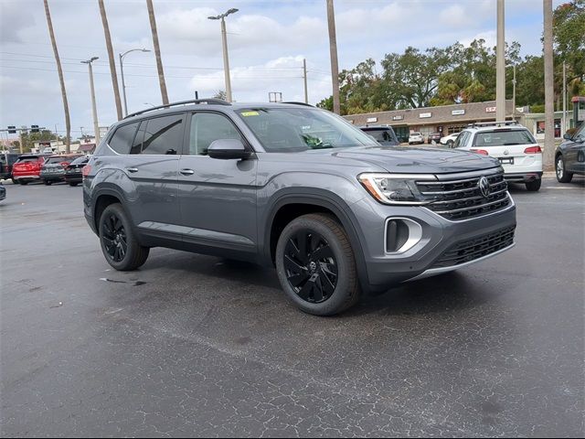 2025 Volkswagen Atlas 2.0T SE Technology