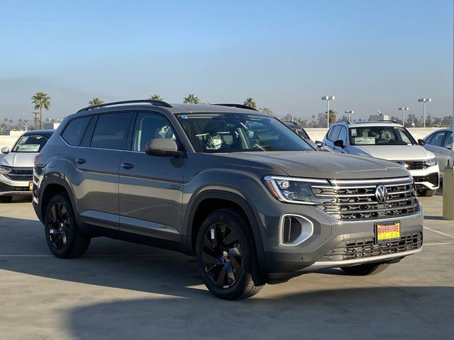 2025 Volkswagen Atlas 2.0T SE Technology