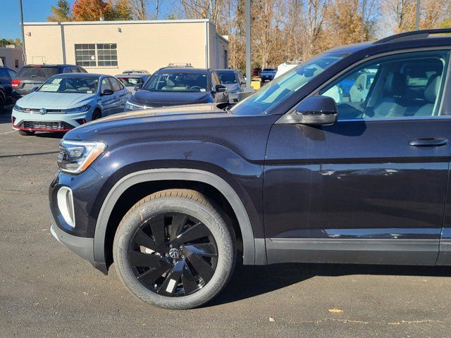 2025 Volkswagen Atlas 2.0T SE Technology