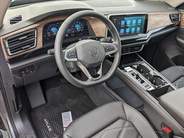 2025 Volkswagen Atlas 2.0T SE Technology