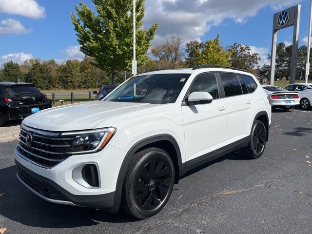 2025 Volkswagen Atlas 2.0T SE Technology