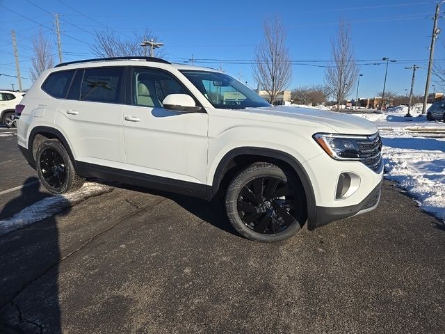 2025 Volkswagen Atlas 2.0T SE Technology