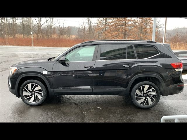 2025 Volkswagen Atlas 2.0T SE Technology