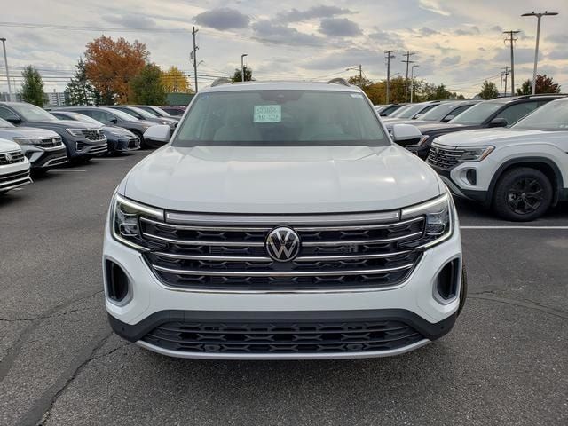 2025 Volkswagen Atlas 2.0T SE Technology