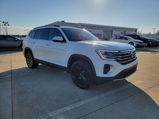 2025 Volkswagen Atlas 2.0T SE Technology