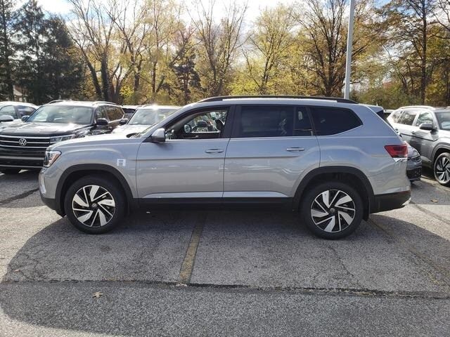 2025 Volkswagen Atlas 2.0T SE Technology