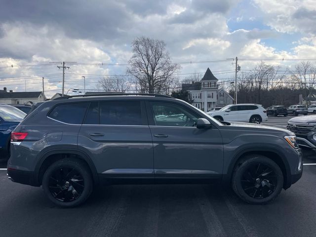 2025 Volkswagen Atlas 2.0T SE Technology