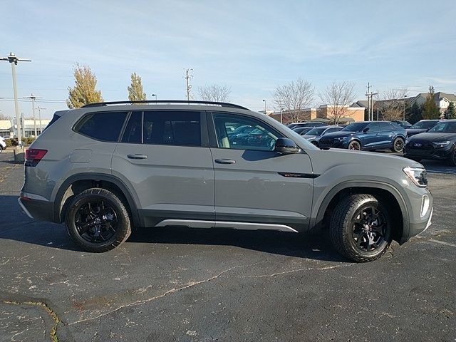 2025 Volkswagen Atlas 2.0T Peak Edition