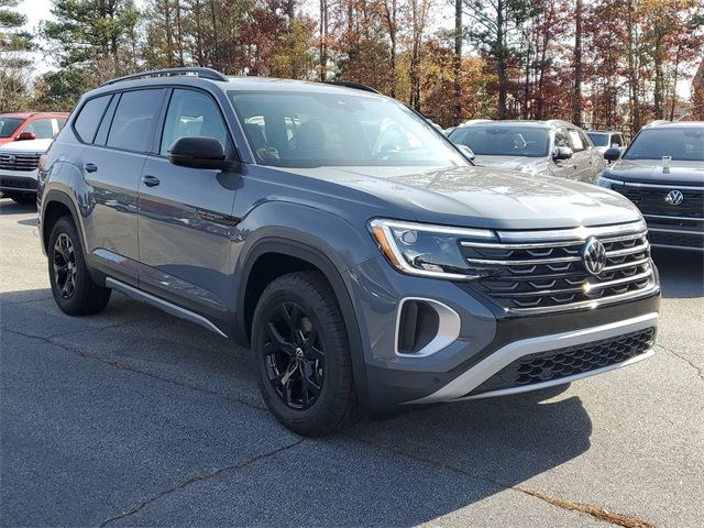 2025 Volkswagen Atlas 2.0T Peak Edition