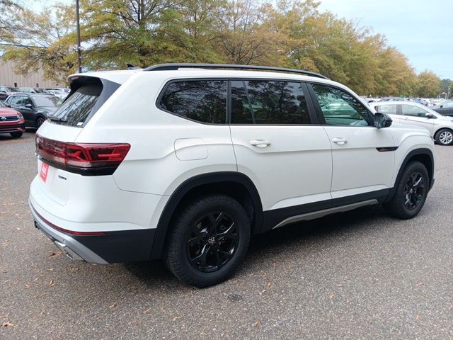 2025 Volkswagen Atlas 2.0T Peak Edition