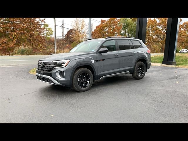 2025 Volkswagen Atlas 2.0T Peak Edition