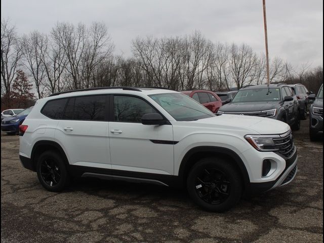 2025 Volkswagen Atlas 2.0T Peak Edition