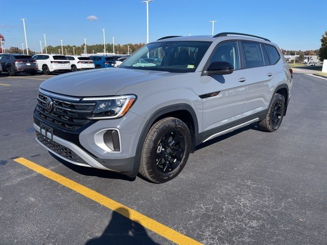 2025 Volkswagen Atlas 2.0T Peak Edition