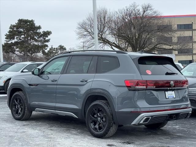 2025 Volkswagen Atlas 2.0T Peak Edition